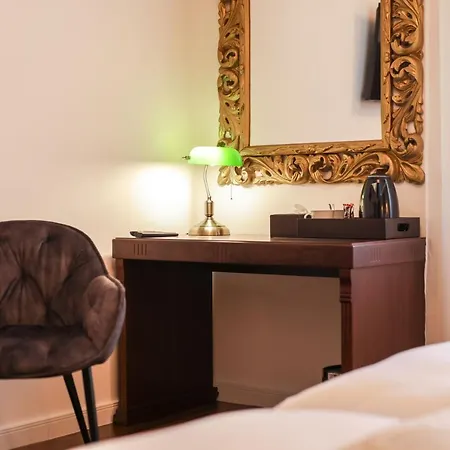 1927 Hotel Belgrado
