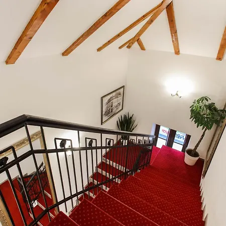 1927 Hotel 4*